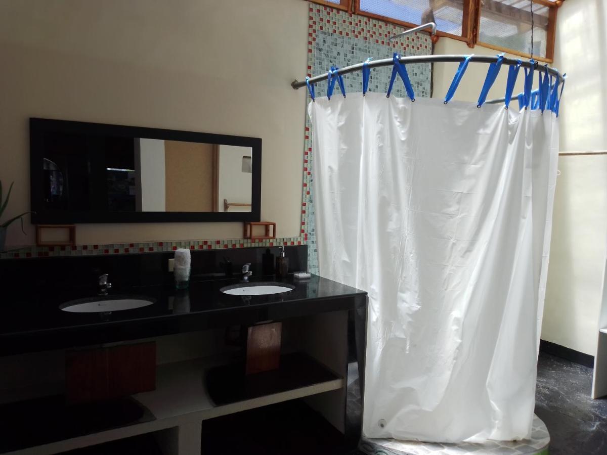 Апартаменты Cozy Hosting Galapagos Пуэрто-Айора Экстерьер фото